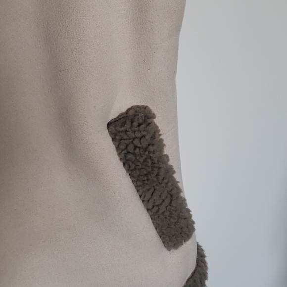 Anthropologie Akemi + Kin shearling vest - Picture 3 of 7